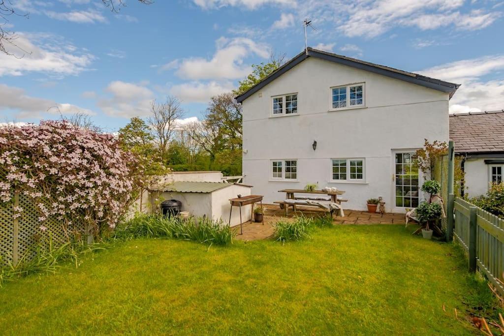 Rhos Y Bel Cottage Angelsey Llangadwaladr  Exterior photo